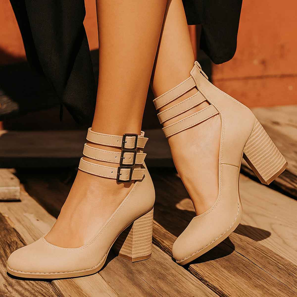 Ginevra | Heels with Straps and Wide Heel
