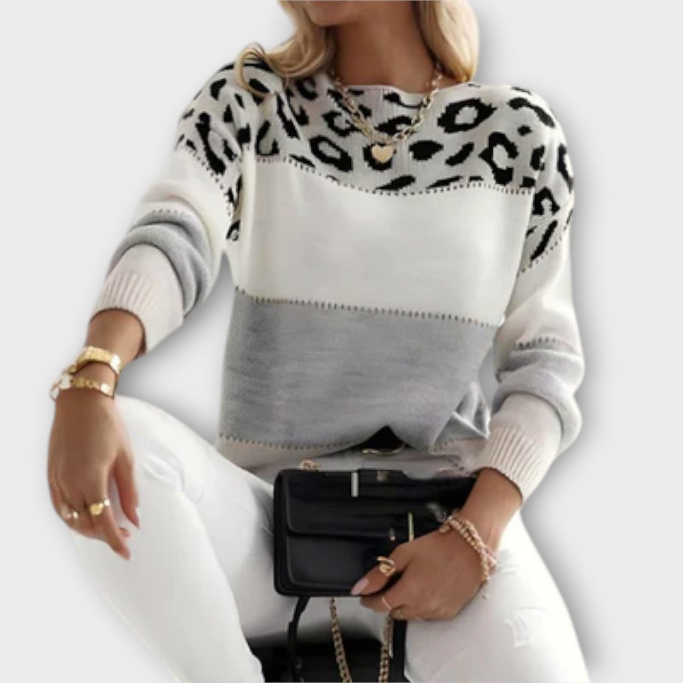 Chelsea | Comfortable Lion Design Sweater
