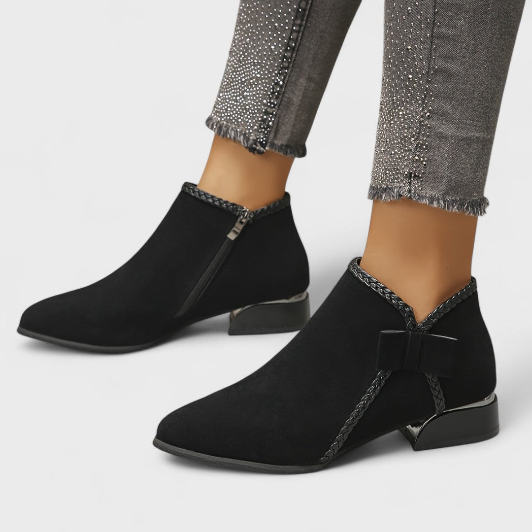 Viva | Knit Boots